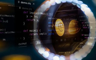 永兴 ,php声明和调用变量的符号是什么？