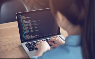 永兴 ,php声明和调用变量的符号是什么？